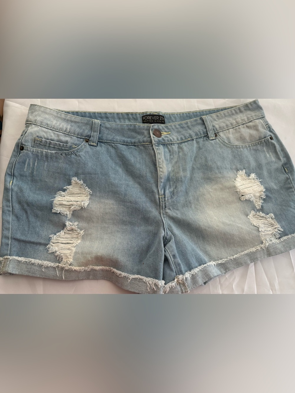 Forever 21 Washed Light Blue Denim Shorts - Size 16